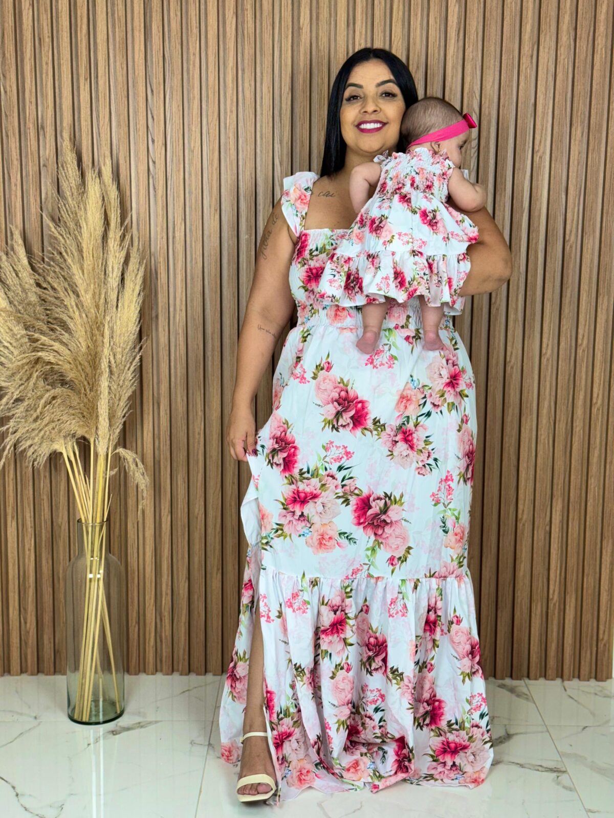 Vestido Mãe e Filha Longo / Branco com Rosas - Imagem 2